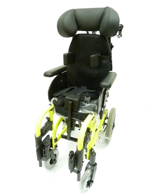 兒童特製輪椅